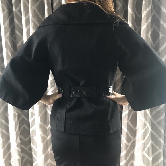 Guess short coat - Picture 3 of 4